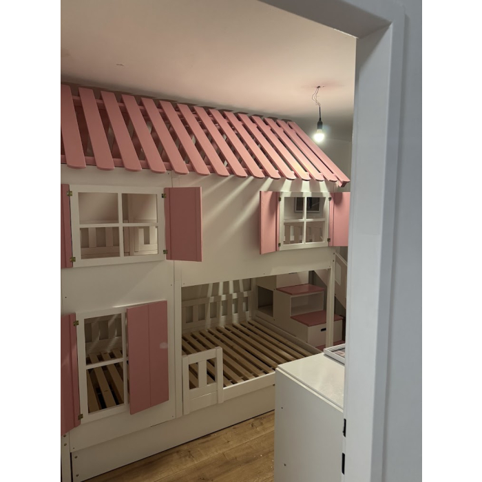Abenteuerbett Wien mit stabiler Treppe